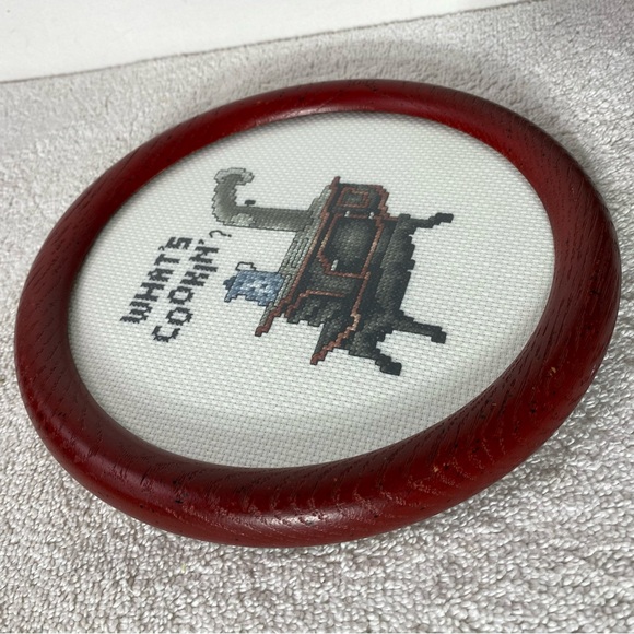 Vintage Handmade “What’s Cooking” Cross Stitch Wall Art W Round Red Brown Frame - Picture 10 of 10